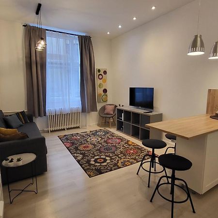 Ella Apartment Budapeste Exterior foto