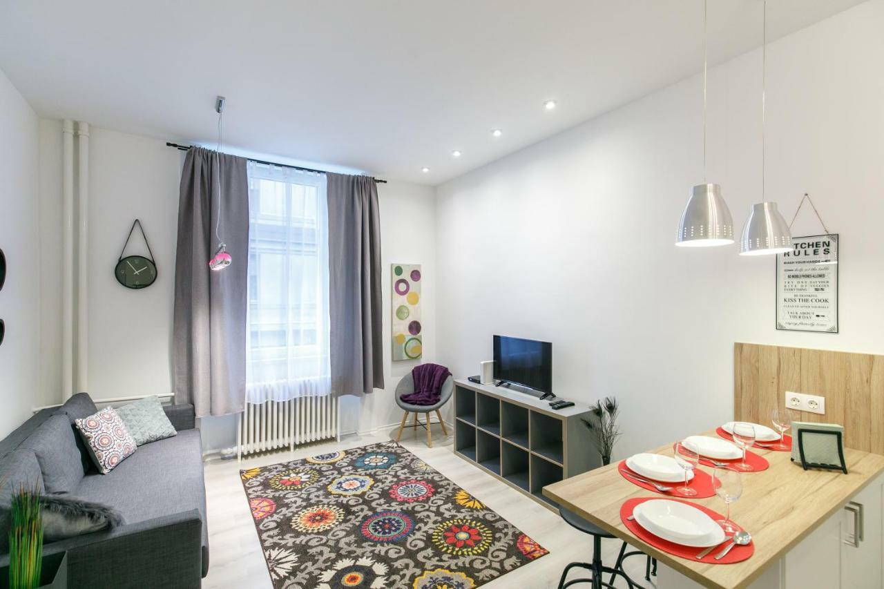 Ella Apartment Budapeste Exterior foto